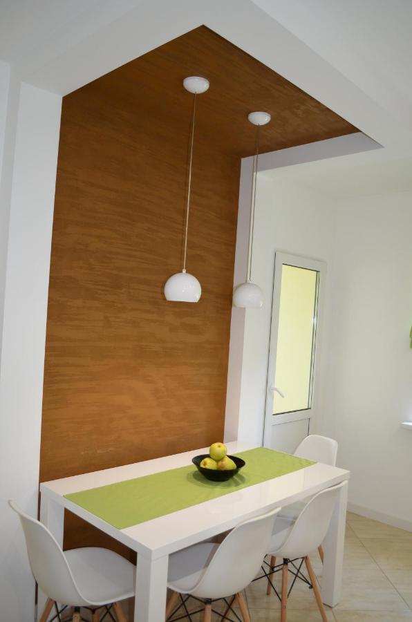 Apartment On Getmana Vigovskogo 49 리우네 외부 사진